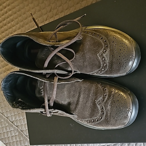 Men's Vintage Wingtip Prada desert boots. - Picture 2 of 4